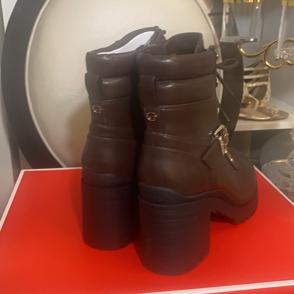 Guess ankle boots beautiful brand new. - Picture 5 of 7
